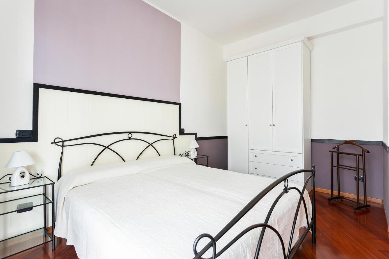 Santa Chiara Apartment By Myhomeincomo Ngoại thất bức ảnh